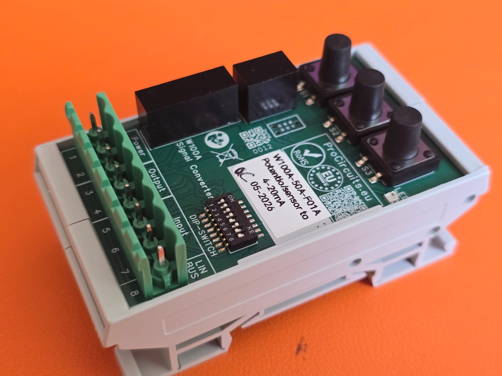 DIN-rail module met het label van ProCircuits